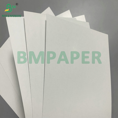 310g 320gsm Hai mặt giấy bài chơi bìa phủ màu trắng lõi đen lõi xanh