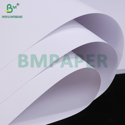 300gm 350gm Bảng giấy không phủ màu trắng cho Hangtag Độ mịn cao 70 x 100cm