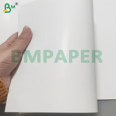 310gsm Bảng giấy chống ánh sáng lõi đen / xanh cho thẻ chơi