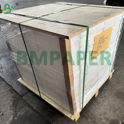 Giấy nhãn trắng chịu ẩm 65 - 80gsm, một mặt tráng phủ bóng