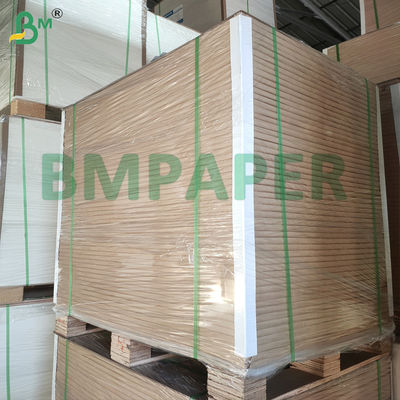 Bảng giấy màu trắng, mờ rõ ràng, hình mẫu mờ rõ ràng