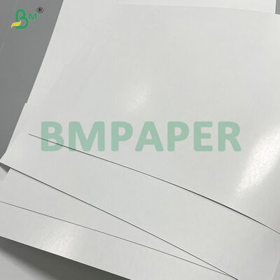 Giấy bìa định lượng 310gsm, bề mặt láng mịn, chống gập, lõi đen, dùng in ấn thẻ bài TCG