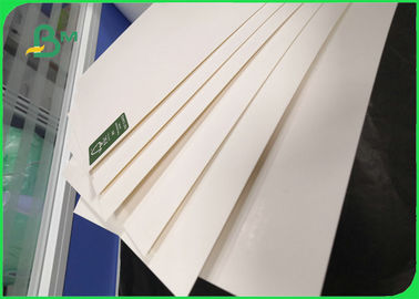 Thẻ giấy FBB được phủ cho bao bì vớ vô hình 350GSM 400GSM
