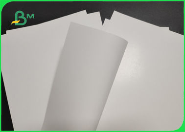Giấy bìa nghệ thuật bóng hoặc Matt từ 150gm đến 300gm cho quảng cáo sách nhỏ màu trắng