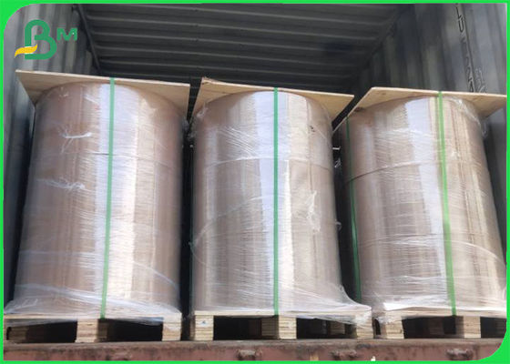Giấy uống rơm màu nâu cứng trong cuộn