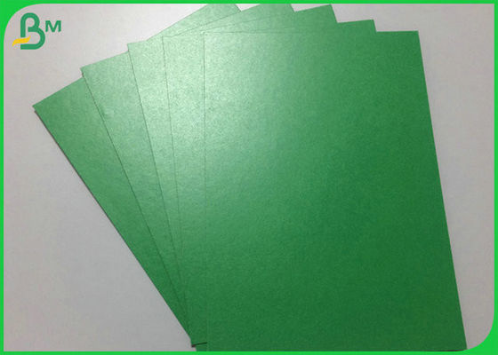 1.4mm 1.6mm Độ dày 1.6mm Carton sơn màu xanh lá cây với một mặt Laminate bóng
